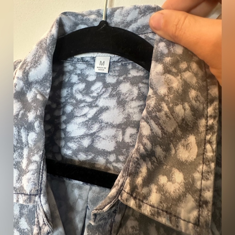 Light Washed Blue Animal Print Button Down Medium - Picture 3 of 3